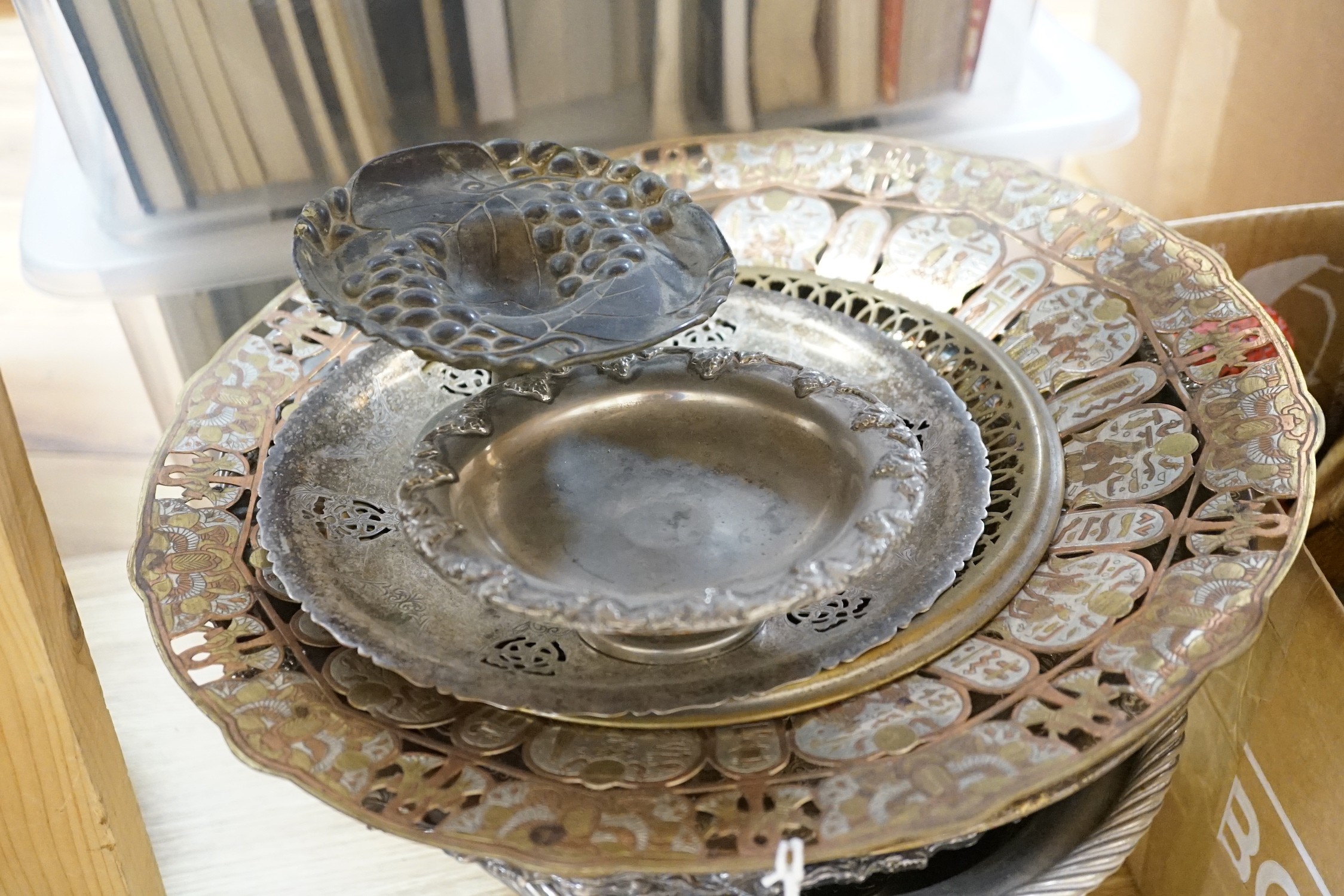 A quantity of mixed plated wares